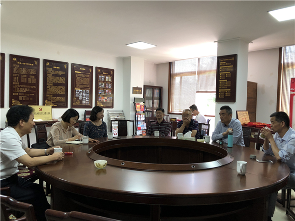 市慈善总会会长沈济贤等莅临汇才红木走访调研