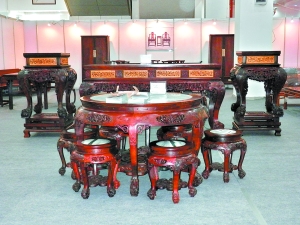 红木家具 四季防护需到位